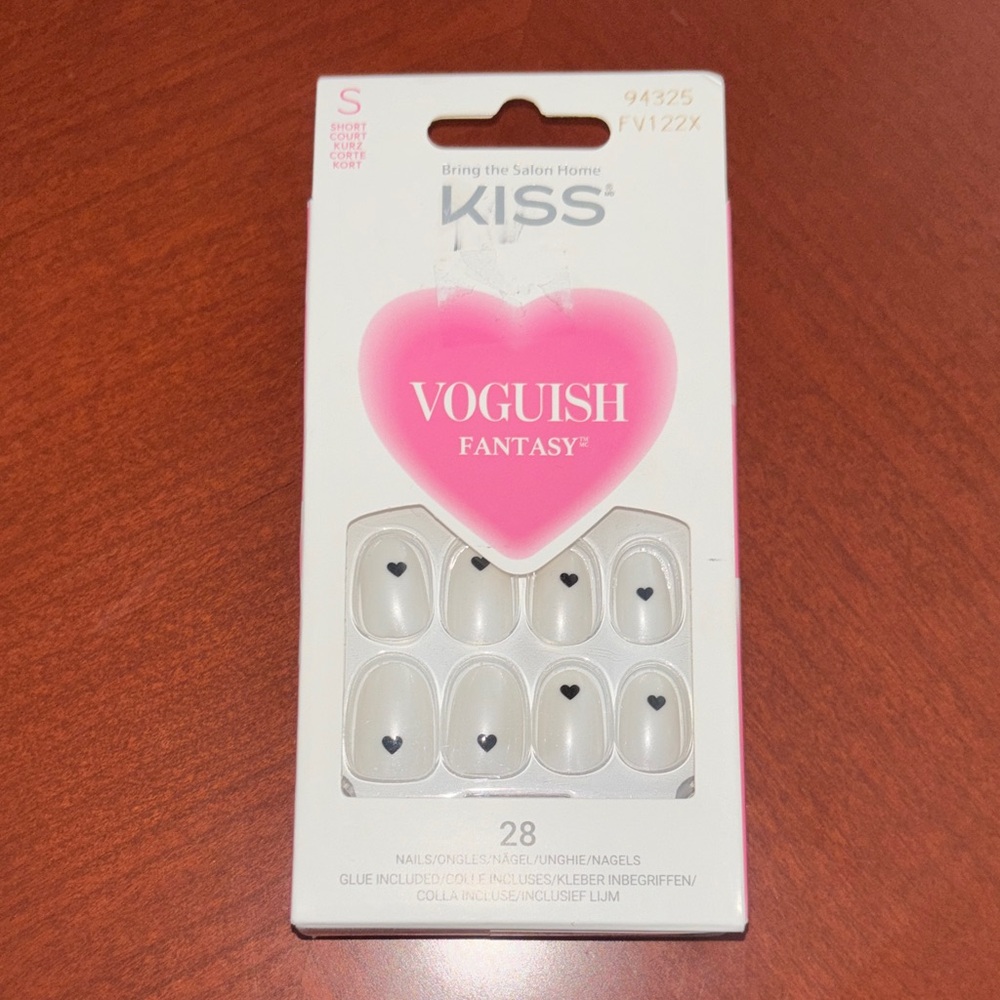 KISS Vogueish Fantasy Nails with Black Heart Design